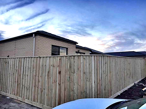 Best Timber Fencing in Greenvale